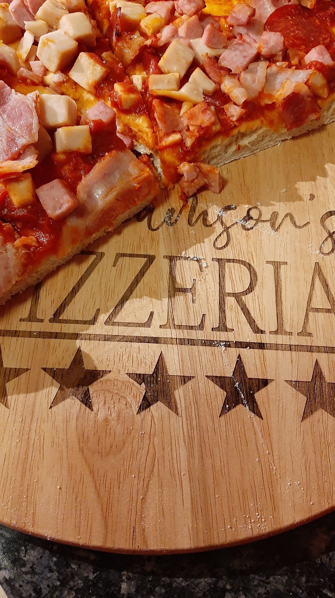 etched pizza board