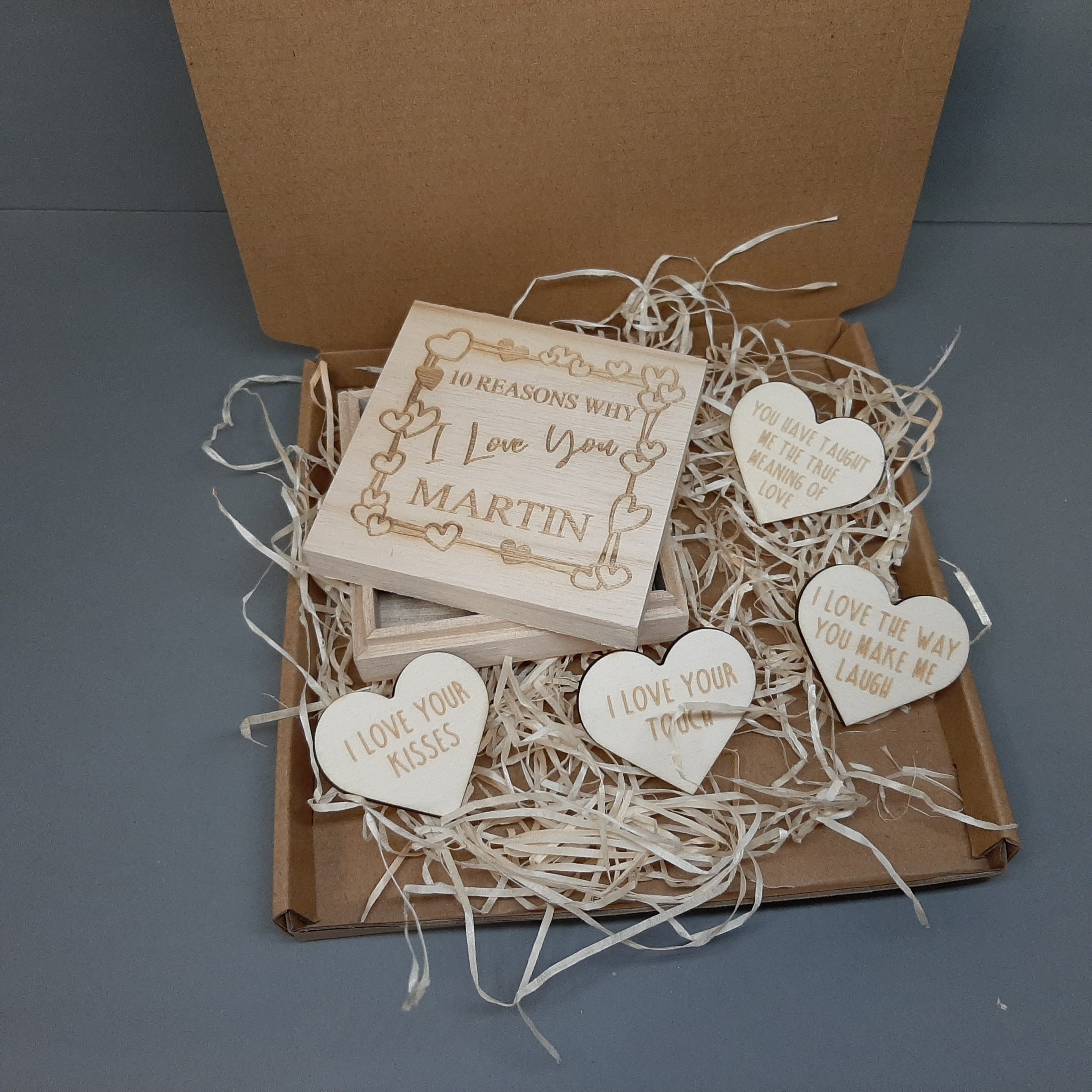 10 reasons why i love you token box. wooden box with 10 engraved personalised quotes on token hearts. Perfect for Valentines day