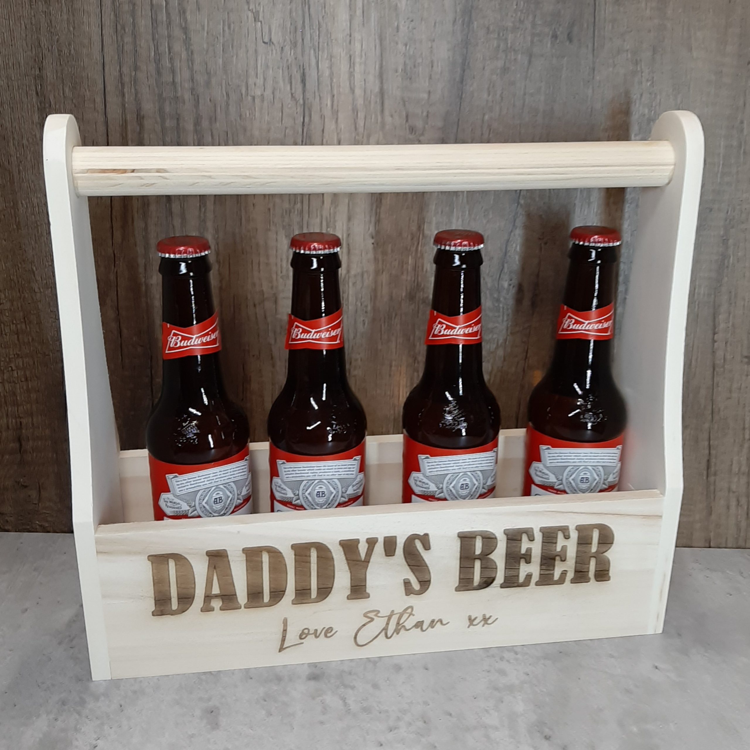 wooden-personalised-beer-carrier-bottle-caddy-with-4-drink-bottles-scaled